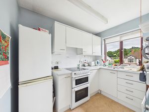 Kitchen- click for photo gallery